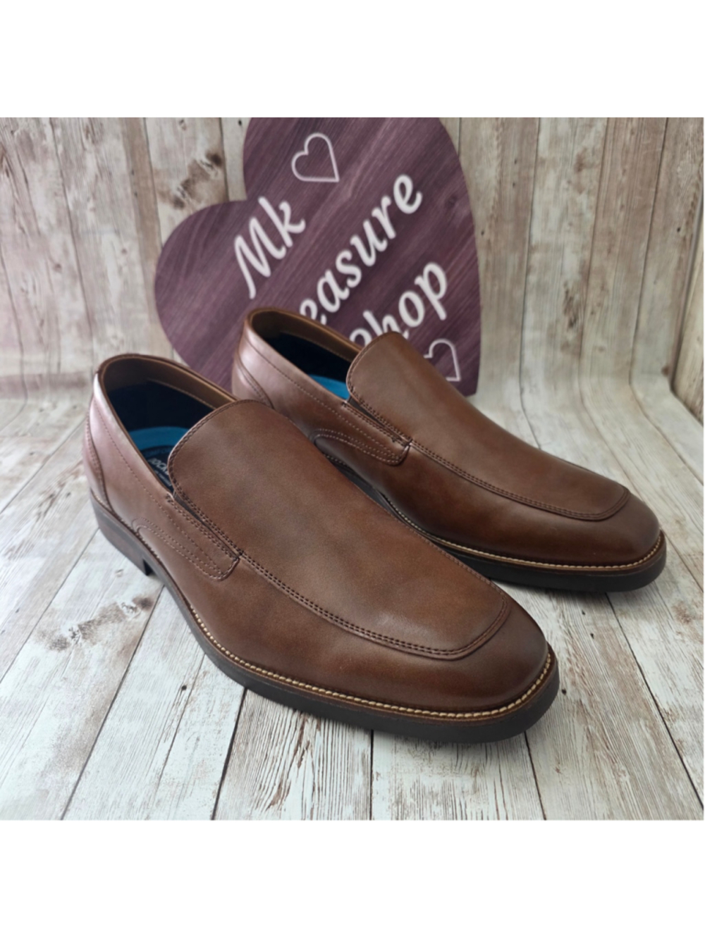 Men's Dockers Brown Loafers Slip-On Shoes Size 11 NWOT